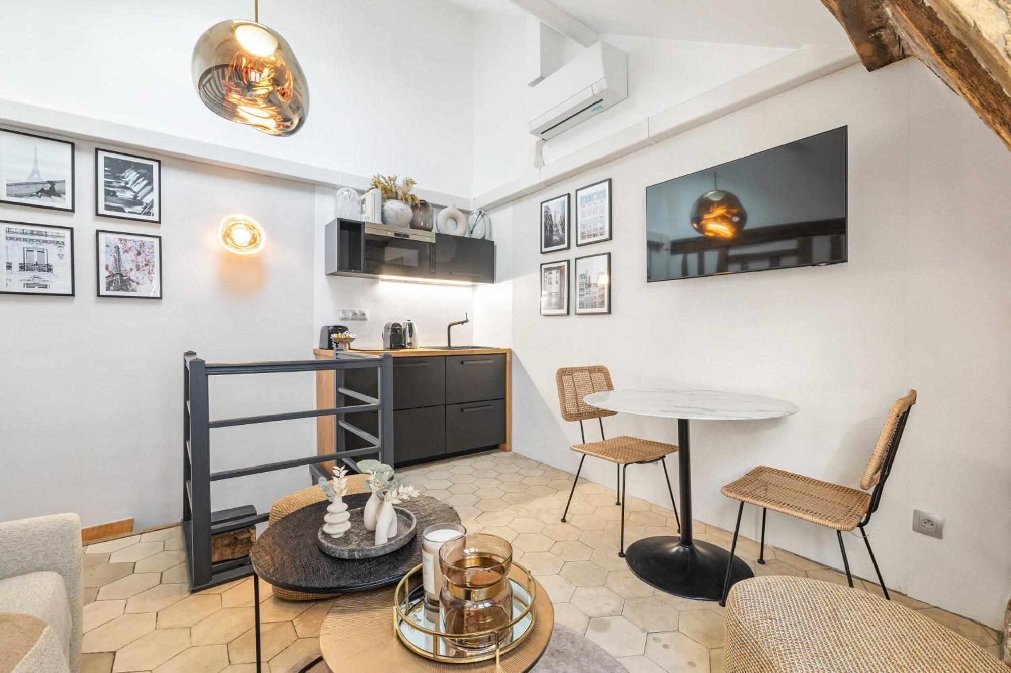 Appartement Amazing Historical Parisien Loft Next To Louvre Area ! Extérieur photo