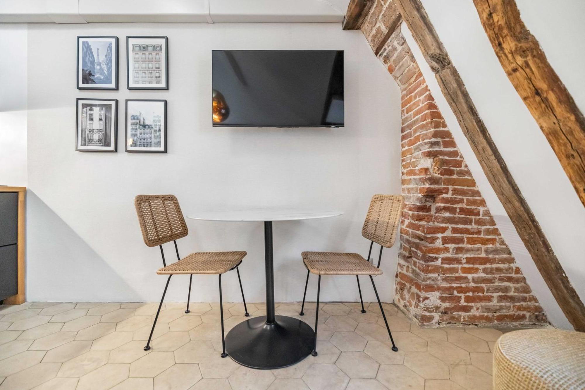 Appartement Amazing Historical Parisien Loft Next To Louvre Area ! Extérieur photo